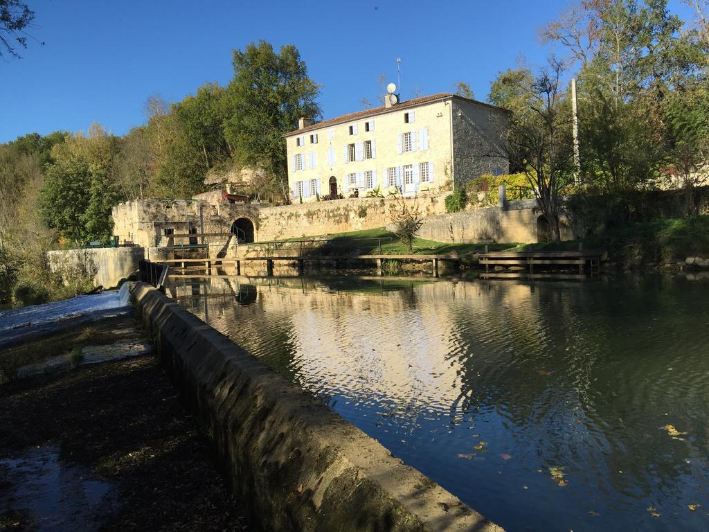 Bed and Breakfast Moulin De Bapaumes Nérac Exterior foto